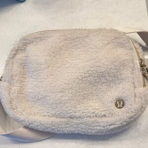 Lululemon Athletica Off-White Sherpa Belt Bag